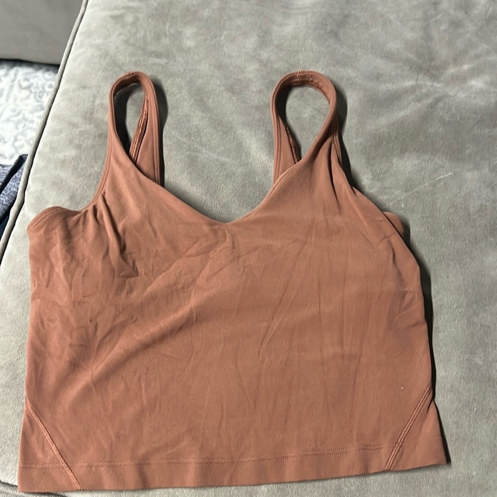 Lululemon size 4 top